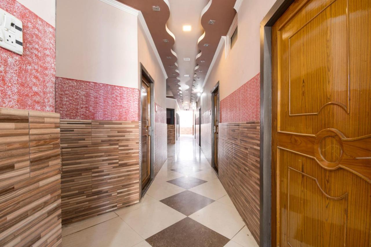 SPOT ON 71367 Hotel New Digha International Kültér fotó
